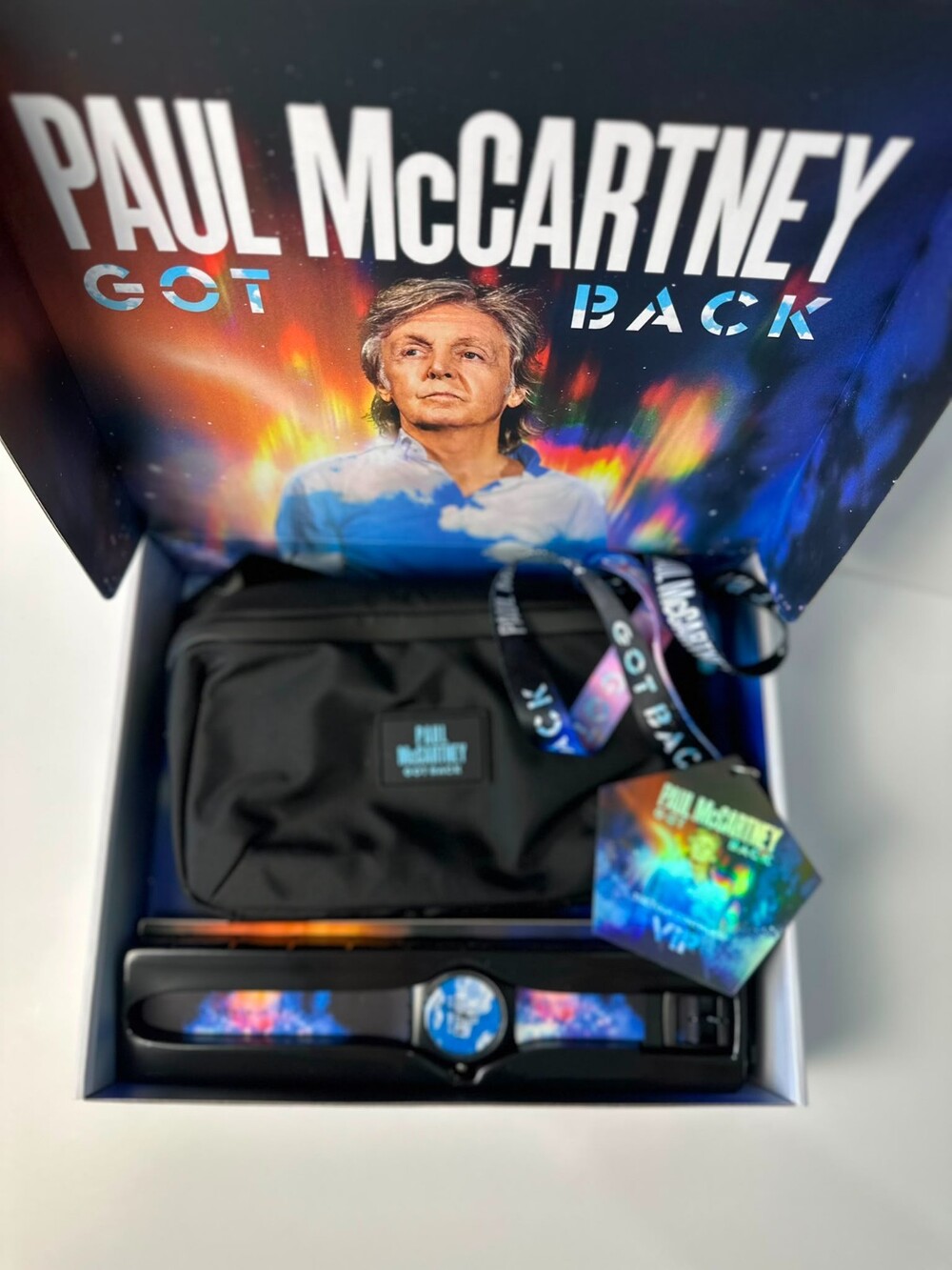 Paul McCartney Got Back Tour Official VIP Merchandise Box Set -MINT condition